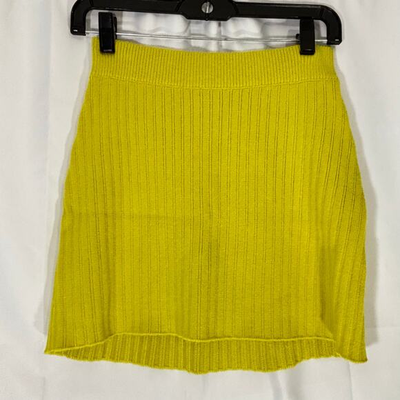 Free People Eliza Sweater Mini Skirt Set Yellow Lime NWT Medium - Picture 9 of 11